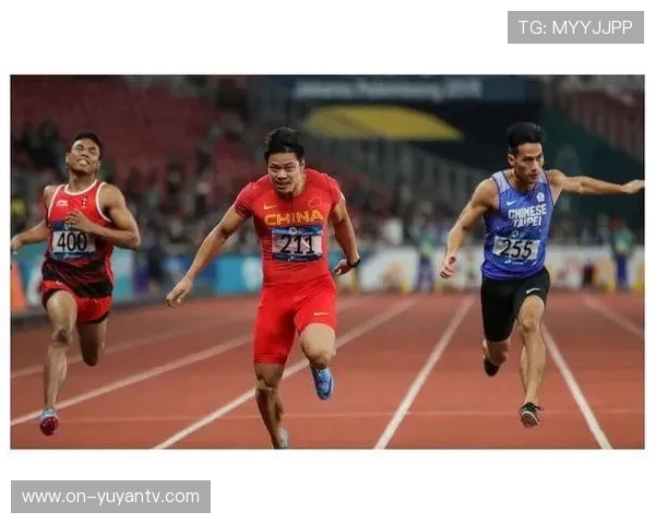 球衣交换背后的兄弟情谊：斯宾塞兄弟赛场对决温馨一幕